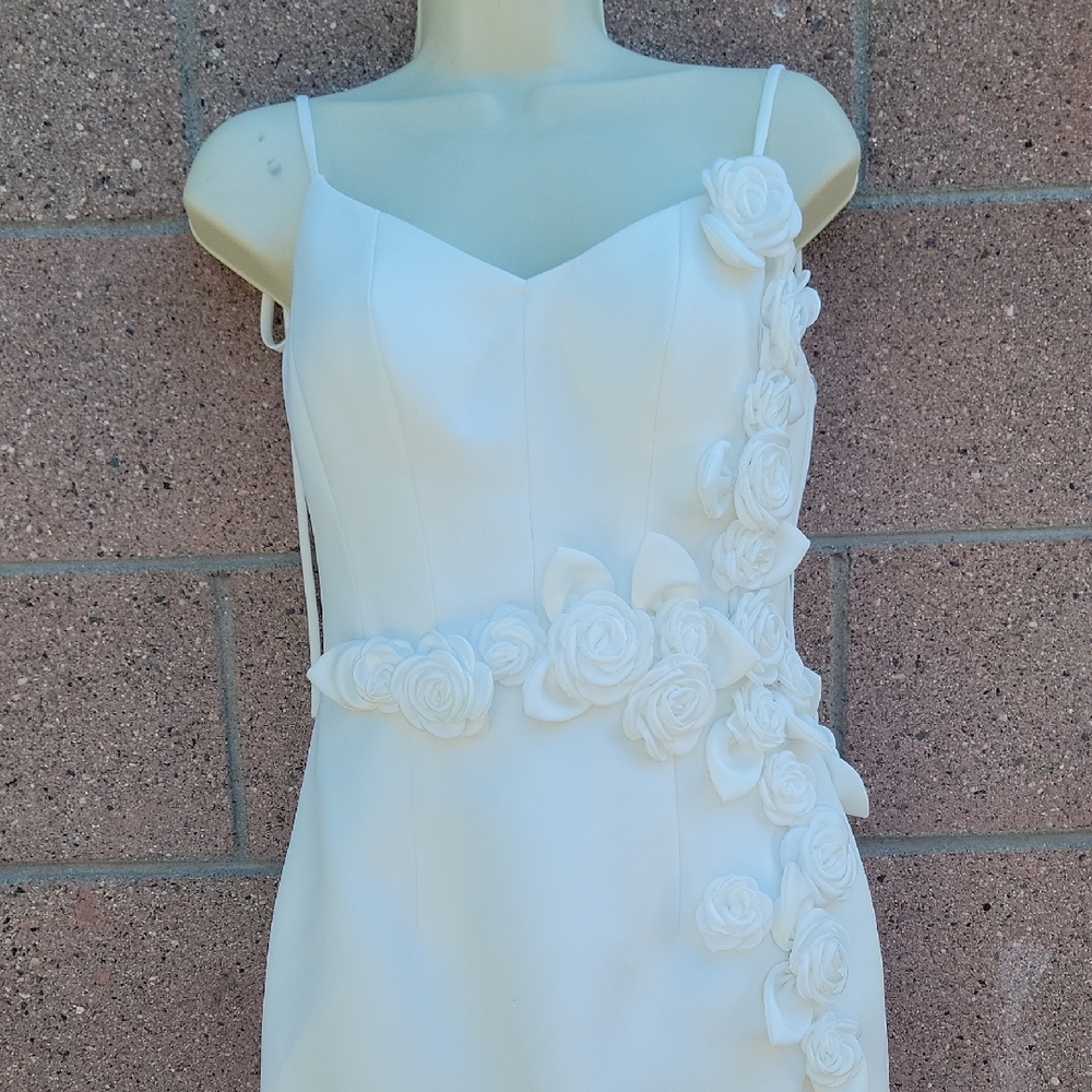 Terani Couture White Rose Embellished Mini Dress Size 4 - Picture 3 of 14